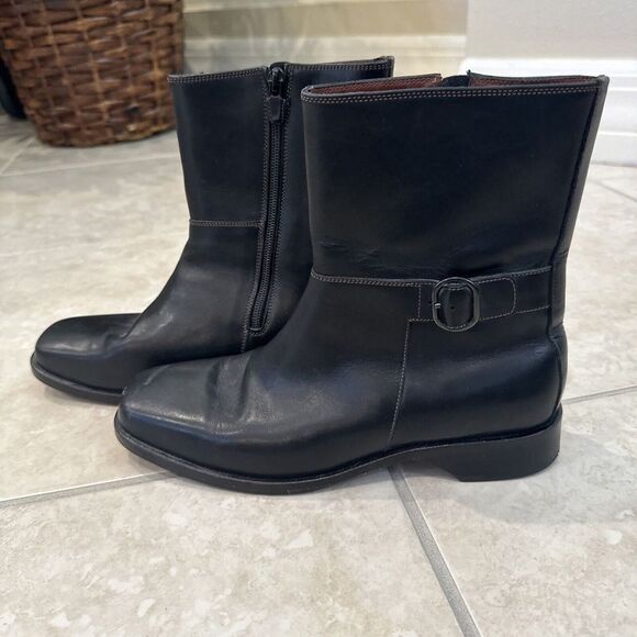 Cole Haan Country Women 7.5 B black Leather Zip Buckle Boots D12160 Square toe - Picture 3 of 8